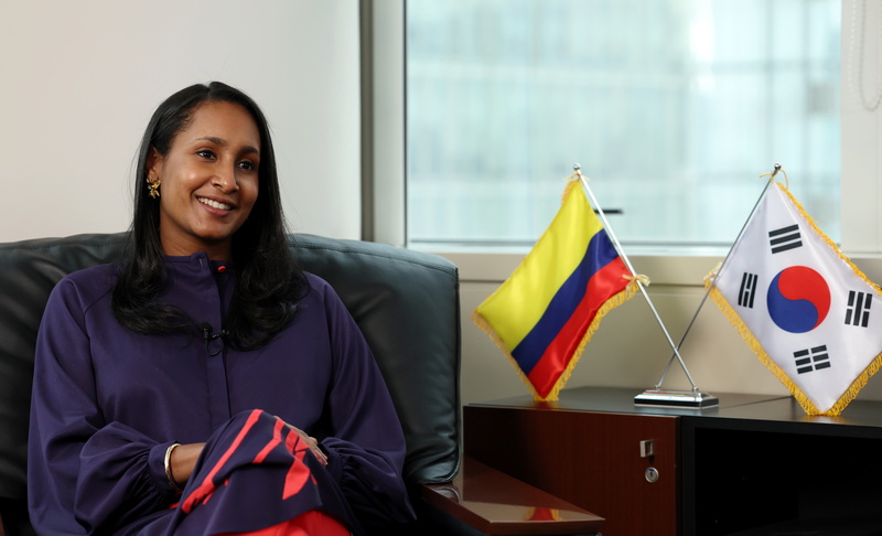 Colombian Minister of Culture Angelica Mayolo Obregon on June 7 holds an exclusive interview with Korea.net at the Colombian Embassy in Seoul's Jongno-gu District. 
