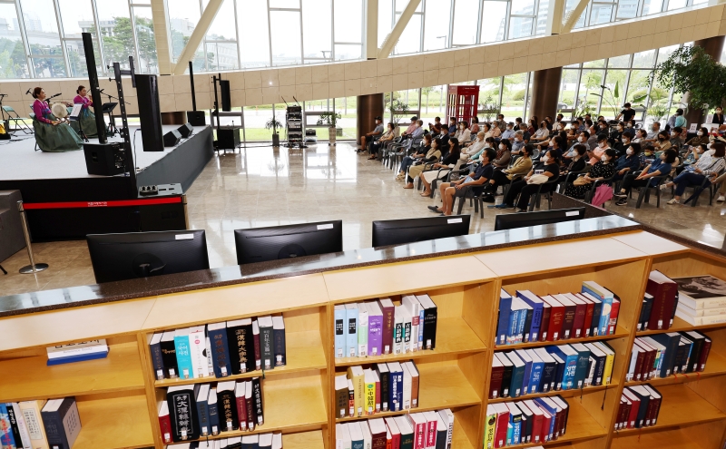 The National Library of Korea, Sejong in the administrative city of Sejong is reopened on Aug. 29 after being temporary closed in April for security checks and repair and maintenance of facilities. 