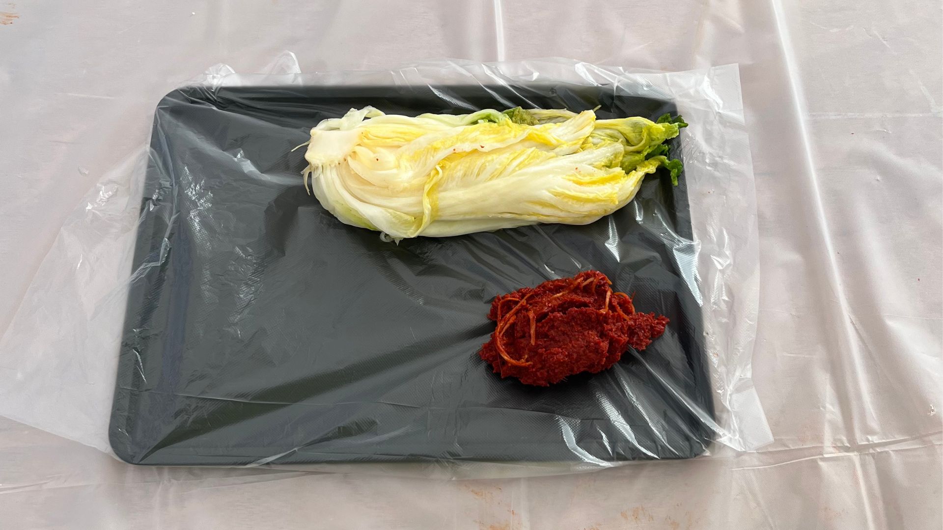 Baechu cabbage kimchi stuffing set-up. 