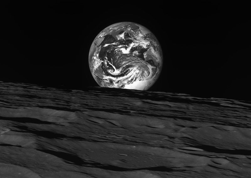 This photo was taken by Danuri on Dec. 24 344 km above the moon.