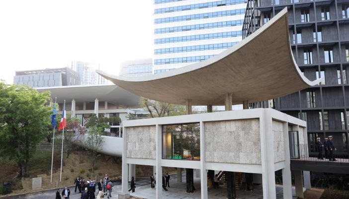 The site of the new building of the French Embassy in Seoul is shown on the afternoon of April 15 in the capital's Seodaemun-gu District; the opening ceremony for the occasion was held on the same day. (Yonhap News)