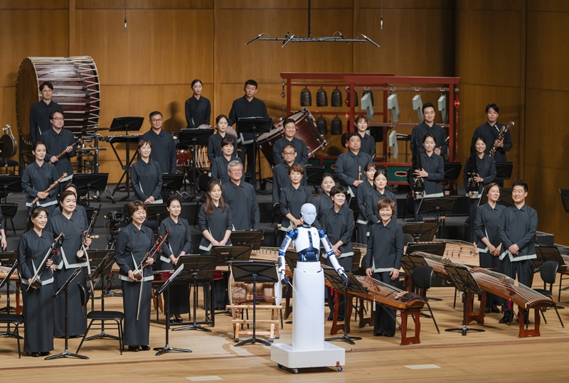 The country's first robot conductor EveR 6 on June 30 makes its official debut with a performance of 