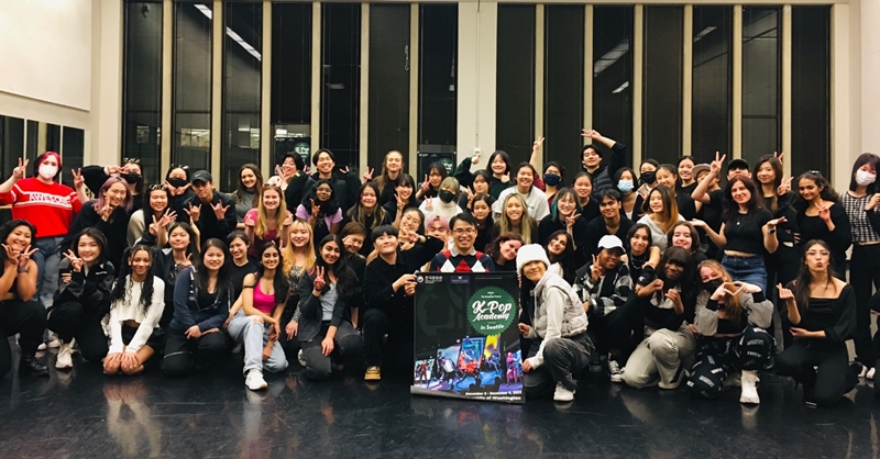 The Korean Cultural Center in Los Angeles on Aug. 11 said this year's K-pop Dance & Vocal Academy will be held from Aug. 14 to Sept. 1. Shown is a photo of participants in last year's academy.