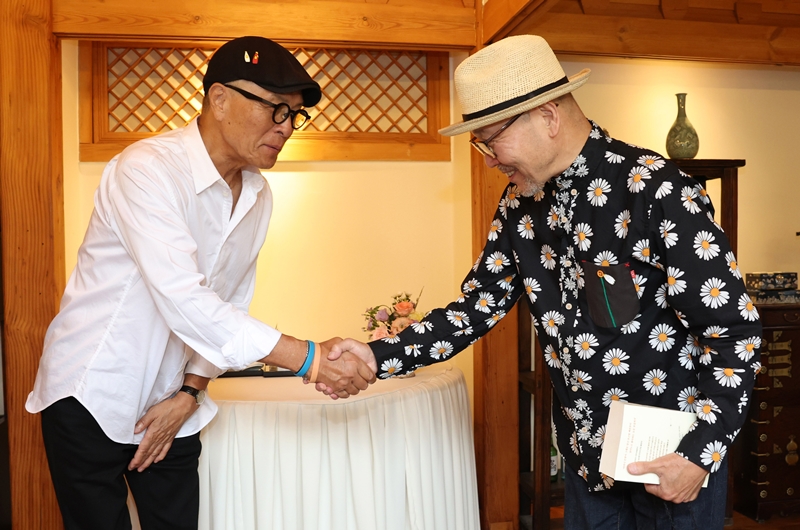 'Masayuki Kusumi, author of 