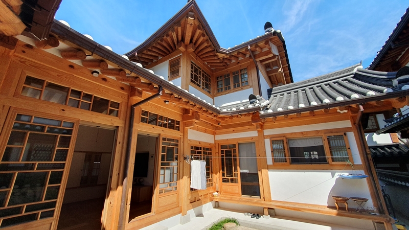 Jeongdaun House last year was named an outstanding Hanok by the Seoul Metropolitan Government and 