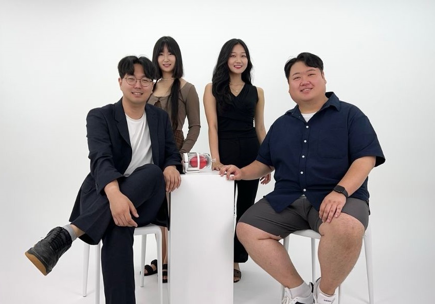 From left are Kim Dae-yeon, Bai Yuan, Chae Yu-jin and Shin Yeong-hwan, the four Hongik University students from the nation's first team to bag the prestigious James Dyson Award.