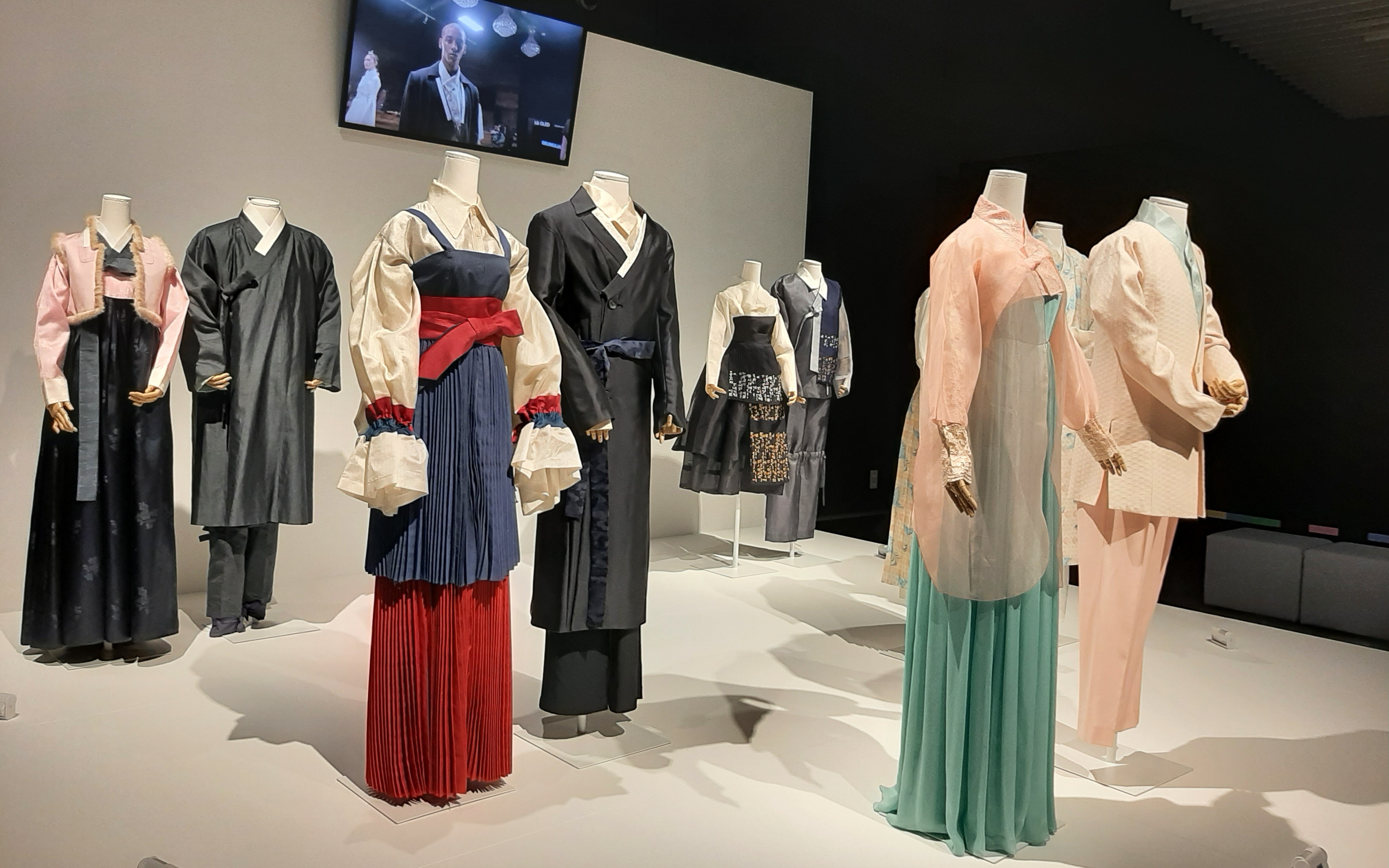 These are newer renditions of Hanbok at the exhibition.