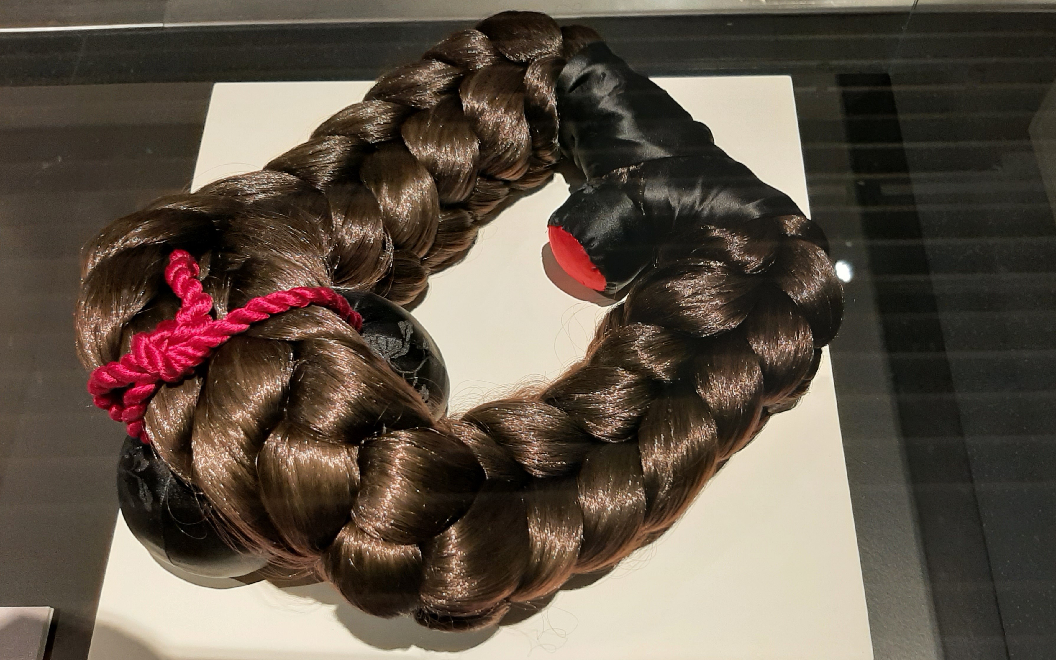 Traditional wig