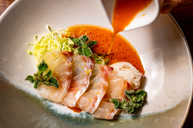 Bansang's mulhoemyeon (cold raw fish noodles) was named among The New York Times' 