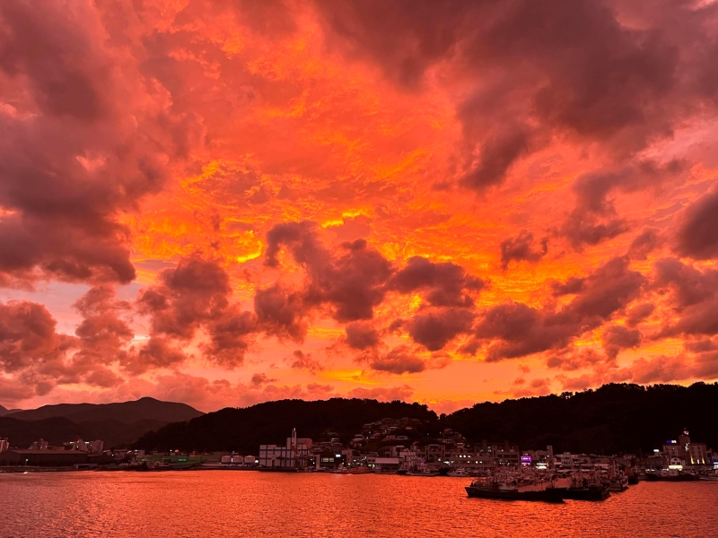 Shot of the mesmerizing sky whilst on the ship