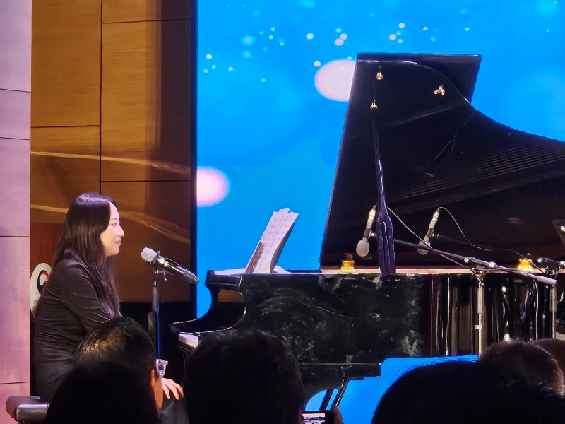 Korean jazz musician Joo Haneun performed at the piano
