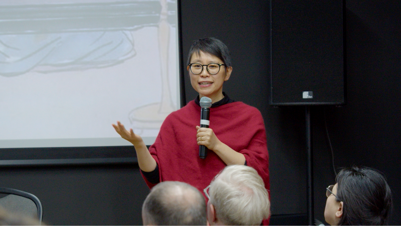Jieun Kiaer,a Young Bin Min-KF Professor of Korean Linguistics in the Faculty of Asian and Middle Eastern Studies at the University of Oxford, during her lecture.