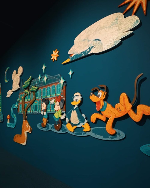 This image shows Mickey and his friends accessing Dondeokjeon | Official Facebook of the Korea Tourism Organization
