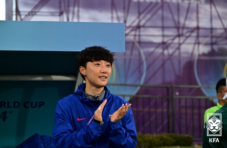 Coach Park Youn-jeong led the national under-20 team to a second-round advance at the Women's World Cup in Colombia from Aug. 31 to Sept. 22.