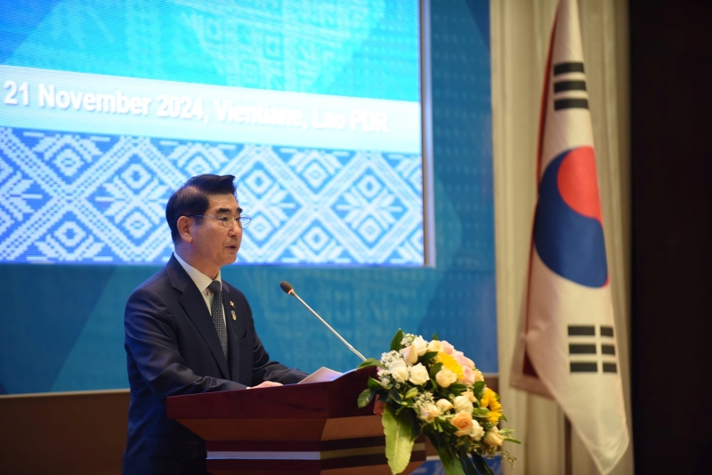 Minister of National Defense Kim Yong Hyun on Nov. 21 speaks at a ceremony to mark the 35th anniversary of dialogue relations between Korea and the Association of Southeast Asian Nations (ASEAN) in Vientiane, Laos. (ASEAN's official Facebook page)