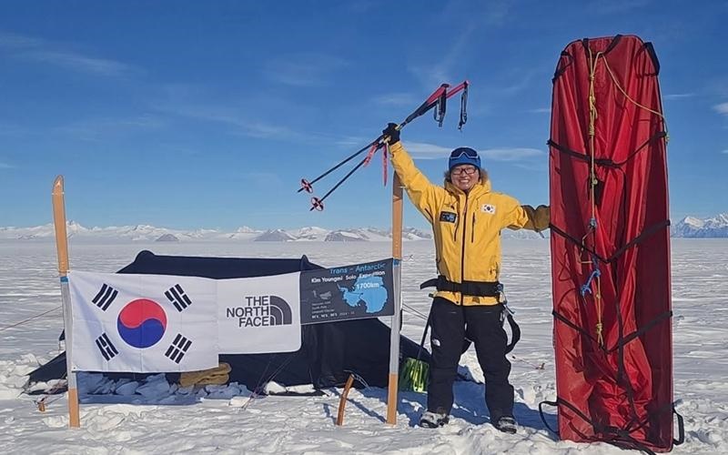 Kim Youngmi on Jan 17 poses for a photo at Leverett Glacier. (Kim's Instagram page)
