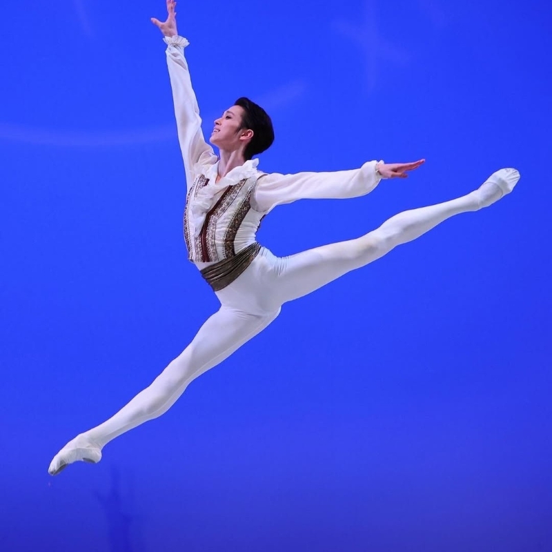 ﻿Ballerino Jeon Minchul on April 27 won the top prize at the Youth America Grand Prix in Tampa, Florida. (Jeon's official Instagram page)  