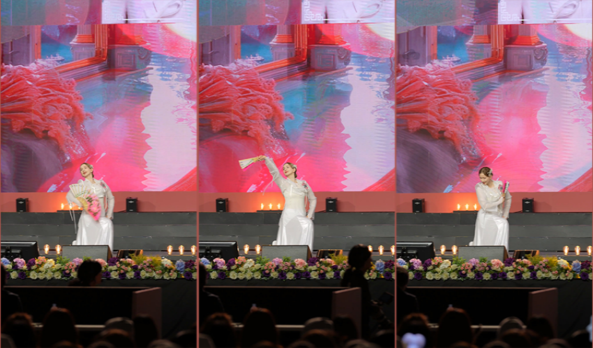 Mai performs traditional dance during the Miss Chunhyang beauty pageant. 