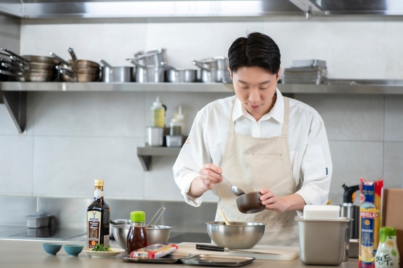 Chef Sung Si-woo.