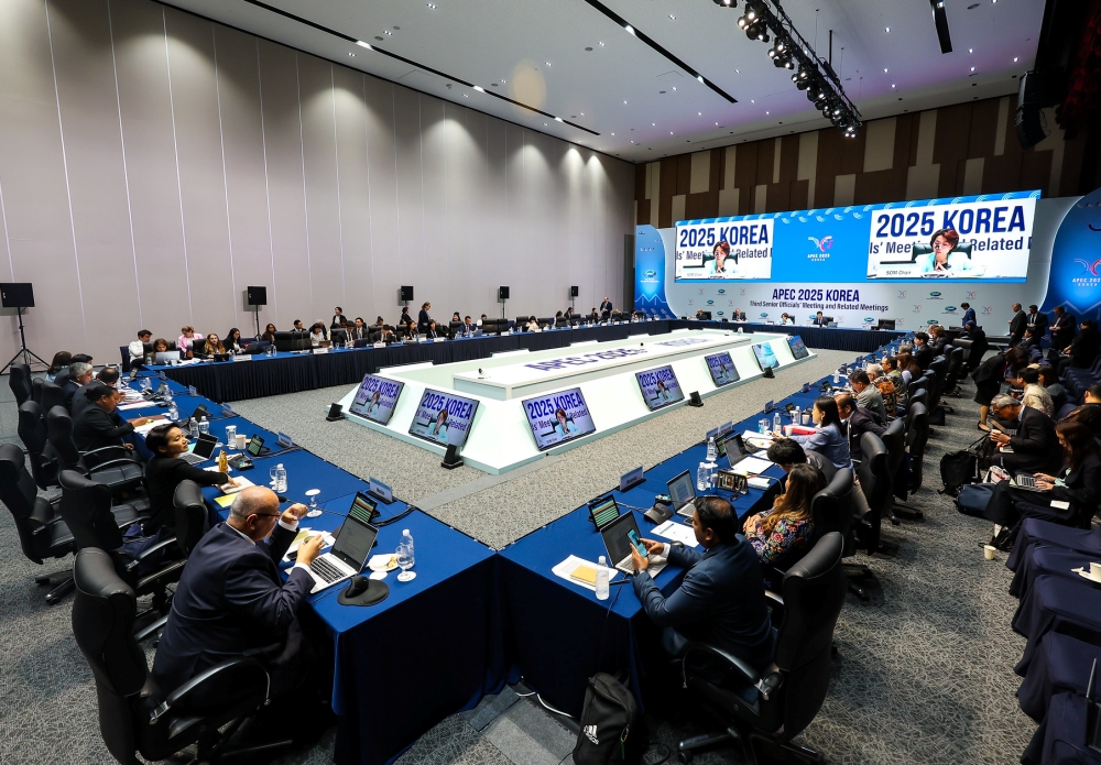 The Asia-Pacific Economic Cooperation (APEC) High-Level Dialogue on Cultural and Creative Industries (CCI) from Aug. 26-28 in Gyeongju, Gyeongsangbuk-do Province, will be chaired by Minister of Culture, Sports and Tourism Chae Hwi-young. Shown is a scene from the APEC Senior Officials' Meeting and Related Meetings on Aug. 15 at the convention facility Songdo Convensia in Incheon. (APEC 2025's official Flickr account)