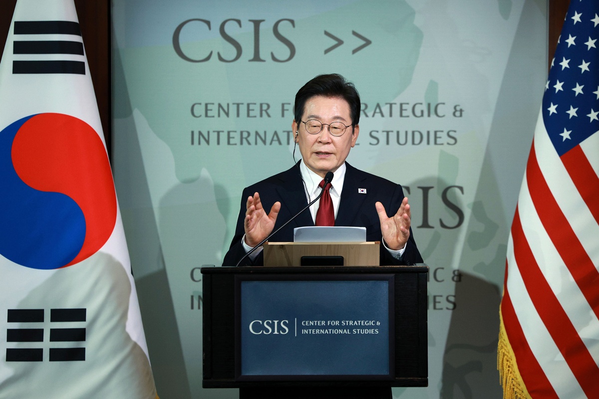 President Lee Jae Myung on Aug. 25 gives a speech at the Center for Strategic and International Studies in Washington. (Yonhap News)