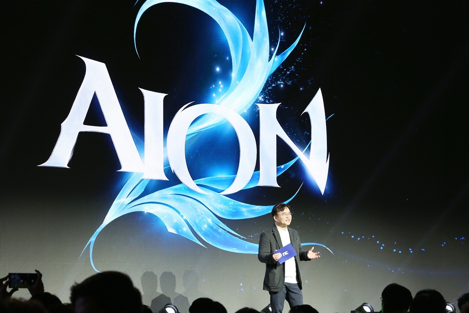 NCSoft Vice President Lee Sung-gu on Oct. 30 discusses the latest builds and trailers of his company's new games Aion 2 and Cinder City at the GeForce Gamer Festival held at COEX Mall in Seoul's Gangnam-gu District. (NCSoft)   