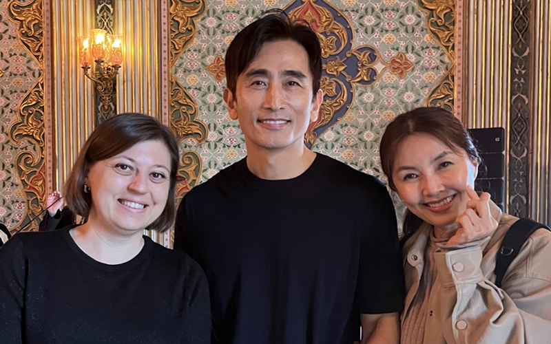 Ece Yıldırım, Cha In Pyo, and Shin Ae Ra in order at the Korean Writers event.
