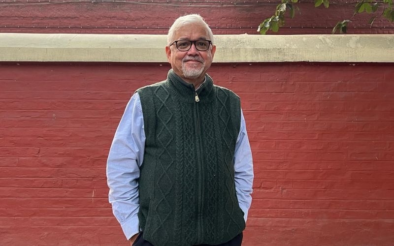 Indian author Amitav Ghosh in a portrait. (Image courtesy of Amitav Ghosh; photo by Aradhana Seth)