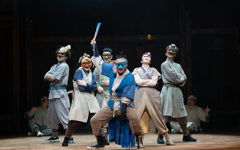 Performers from the musical 