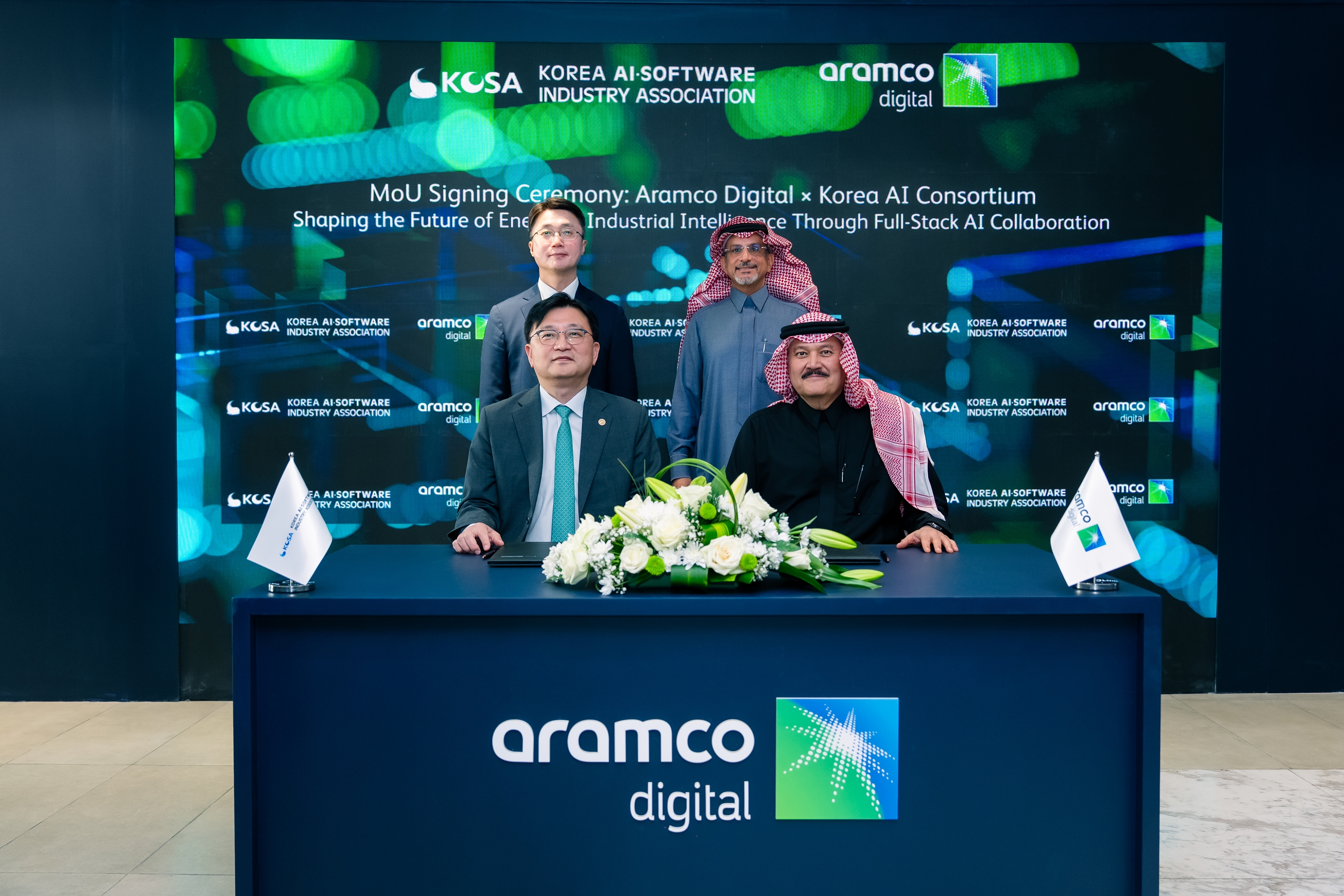 Second Vice Minister of Science and ICT Ryu Jemyung (clockwise from left in back row) on Feb. 1 poses for a group photo with Aramco Digital CEO Nabil Al-Nuaim, ‏Mohammed Makhdoum, Aramco Digital's president of digital business services, and Joh Joon Hee, chairman of the Korea AI and Software Industry Association after signing a memorandum of understanding on cooperation in artificial intelligence full stack at Aramco Digital headquarters in Dammam, Saudi Arabia. (Ministry of Science and ICT)  