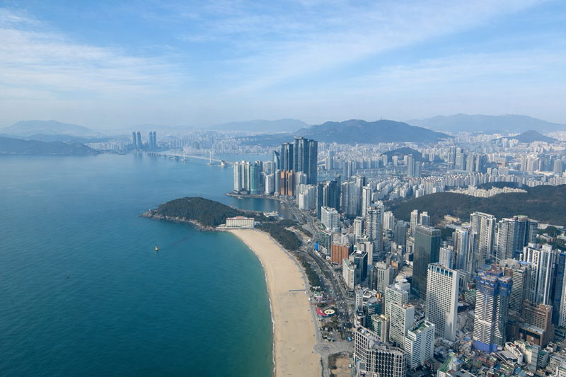 This panoramic view of Haeundae Beach is from the skyscraper Busan X The Sky, the country's second-tallest building, in Busan's Haeundae-gu District. (Margareth Theresia) 