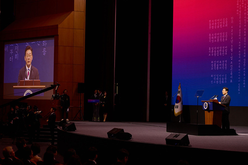 President Lee Jae Myung on March 1 gives a speech to mark March First Independence Movement Day at COEX Mall in Seoul's Gangnam-gu District. (Cheong Wa Dae)
