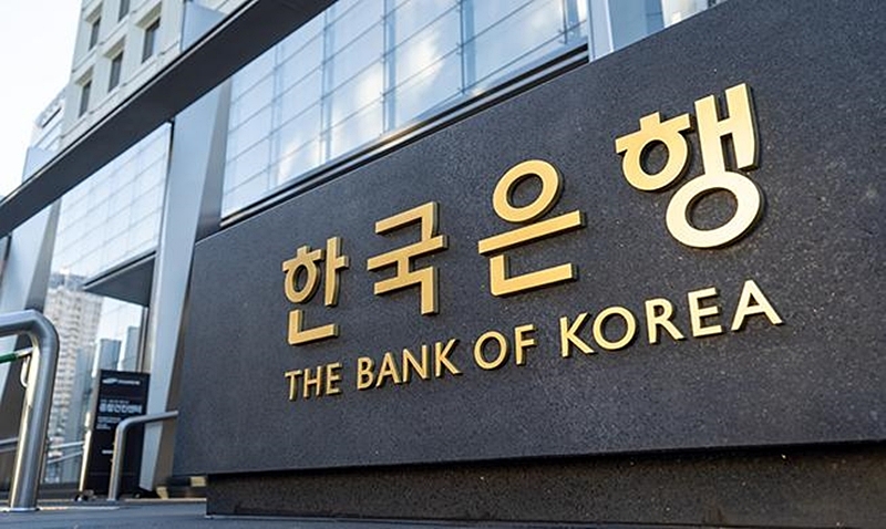 The Bank of Korea on March 5 said its foreign exchange reserves as of late last month reached USD 427.62 billion, up USD 1.72 billion from January. (Bank of Korea)  