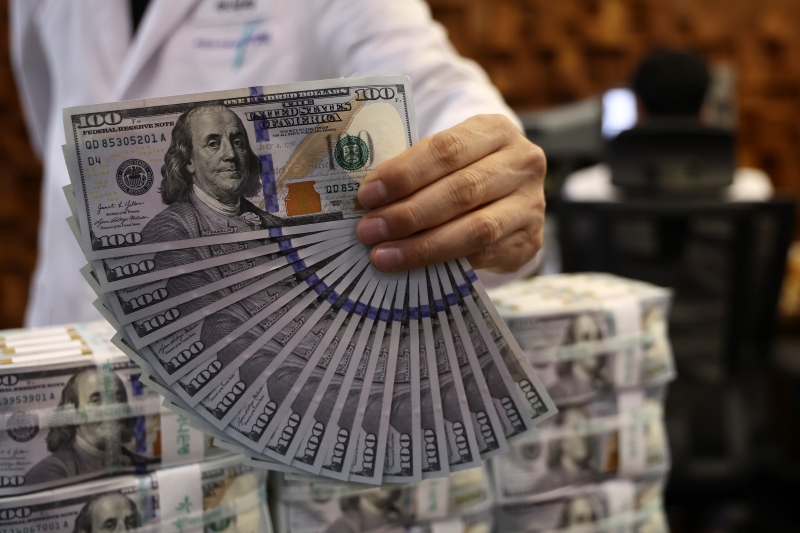 The Ministry of Trade, Industry and Resources on April 3 said foreign direct investment in the first quarter reached USD 7.41 billion, up 0.1% from the same period last year and the second-highest figure on record. (Yonhap News)   