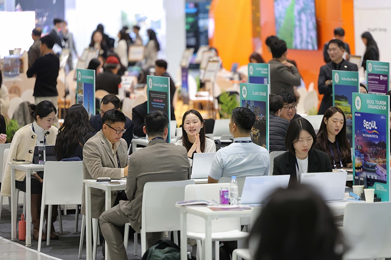 The country last year ranked second in the hosting of international meetings. Shown is the Korea MICE Expo held from Nov. 3-5, 2025, at the convention center Coex in Seoul's Gangnam-gu District. (K-MICE)