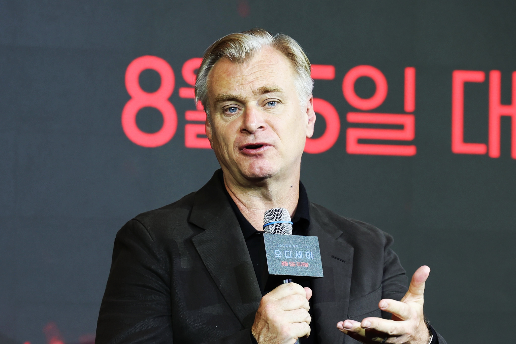 Director Christopher Nolan, on his first visit to Korea, on Aug. 3 answers questions at a news conference for his blockbuster 