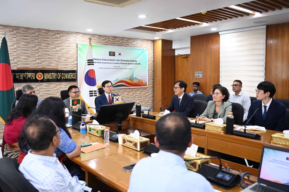 This is a scene from Aug. 4 at the joint declaration ceremony for the Korea-Bangladesh Comprehensive Economic Partnership Agreement in Dhaka, Bangladesh. (Ministry of Trade, Industry and Resources)