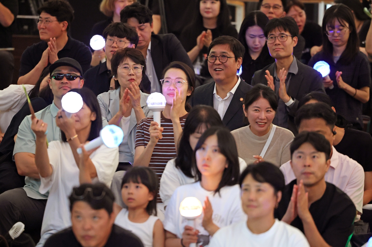 Minister of Culture, Sports and Tourism Chae Hwi-young on Aug. 6 attends this year's Dream Arts Troupe Joint Camp – Dream Festival at the Alpensia Music Tent in Pyeongchang-gun County, Gangwon-do Province.  