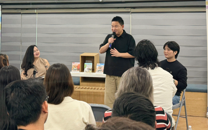Author Kim Ho-yeon talks about his book “The Second Chance Convenience Store” during the book talk on September 10, 2026 hosted by KCC PH at the KCC PH Library. (Photo by Jadiene Shani Teng)