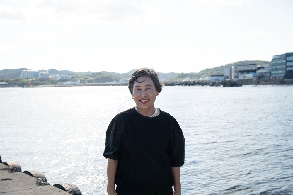 Sung Jung Hee, head of the Guryongpo Fishing Village Cooperative in the town of Guryongpo-eup in Pohang, Gyeongsangbuk-do Province, is one of this year's 