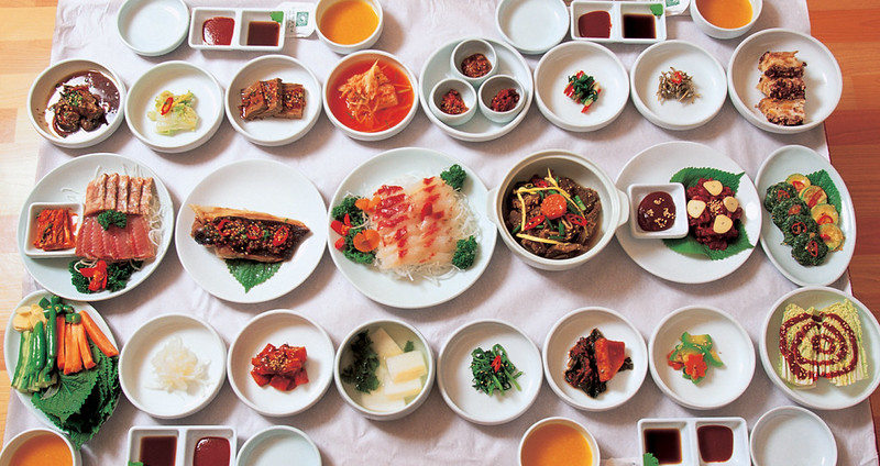 The Ministry of Agriculture, Food and Rural Affairs on Oct. 21 announced a plan to raise the competitiveness of Korean restaurants abroad. (Korea.net DB)