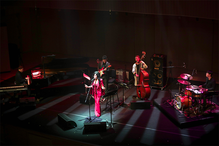The Woongsan Band and U.S. jazz pianist John Beasley perform at the 2017 PyeongChang Winter Music Festival held in the Alpensia Concert Hall in Pyeongchang, Gangwon-do Province, on Feb. 17.
