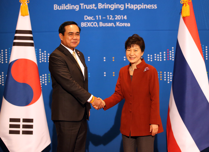 ASEAN-141211-7.jpg