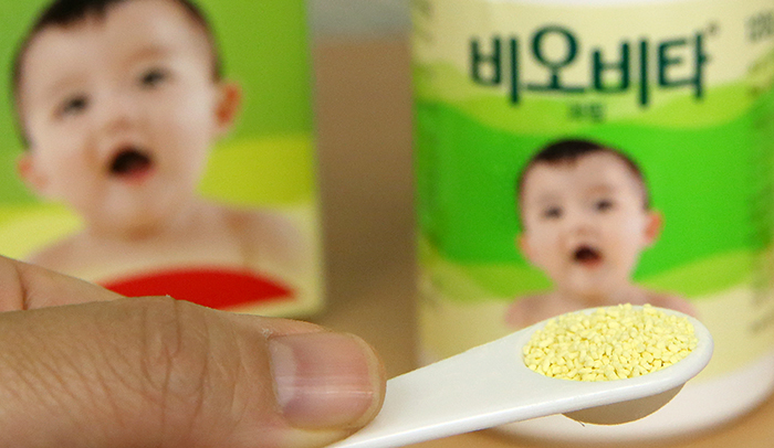 Biovita can be consumed as granules. It's popular among parents as a nutritional supplement for babies after they begin to eat baby food at about 100-days-old.