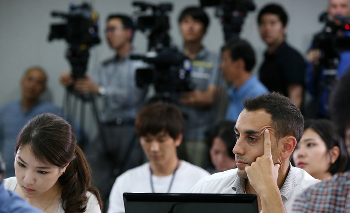 Briefing_MERS_Press_Center_04.jpg
