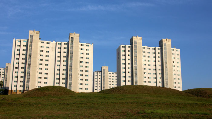 Bujang-ri_Tumuli_01.jpg