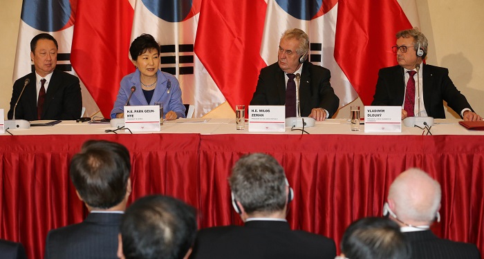 Business_Forum_Korea_Czech_01.jpg