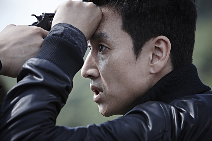 Lee Sun-kyun stars in 