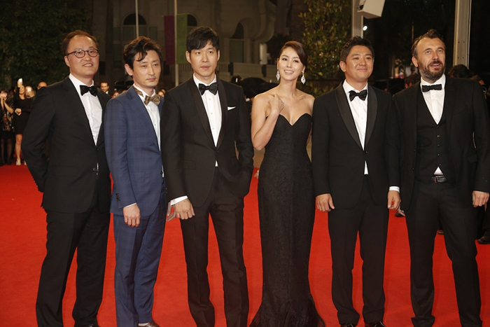  Actors in the film 