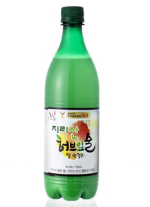 Unbong Brewery makes its Jirisan herb rice makgeolli.